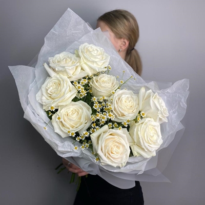 Petersburga çiçek gönderimi
