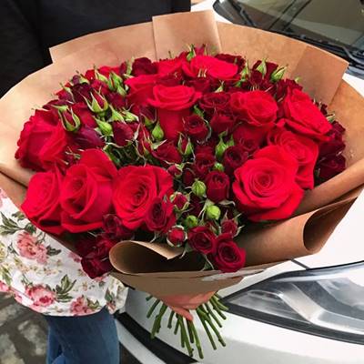 Ulyanovska çiçek gönderimi
