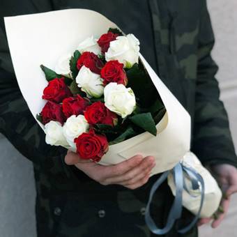 Ukrayna Sumiye çiçek gönder