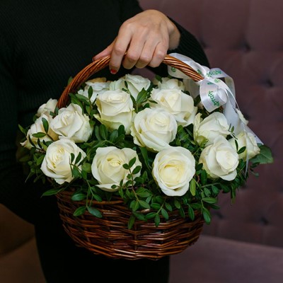 Petersburga çiçek sepeti siparişi