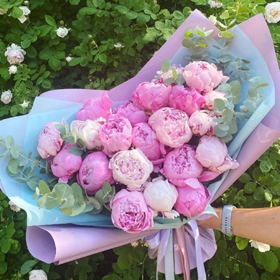 Sevastopola çiçek gönderimi